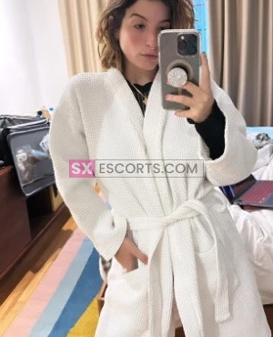 Esther Nelly #3
