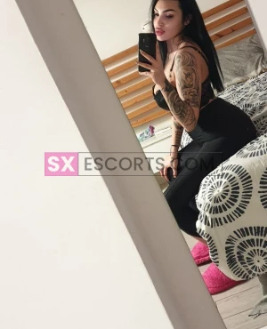 Andreea Andra #6